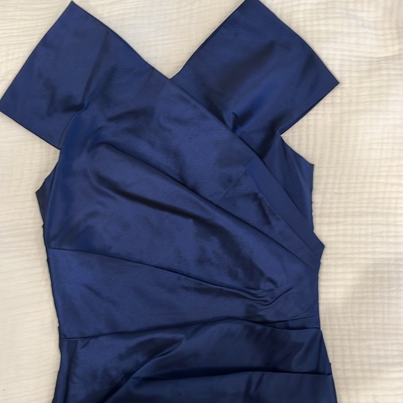 Ricki Freeman Off-Shoulder Ruched Taffeta Gown Size 2 - Picture 7 of 10